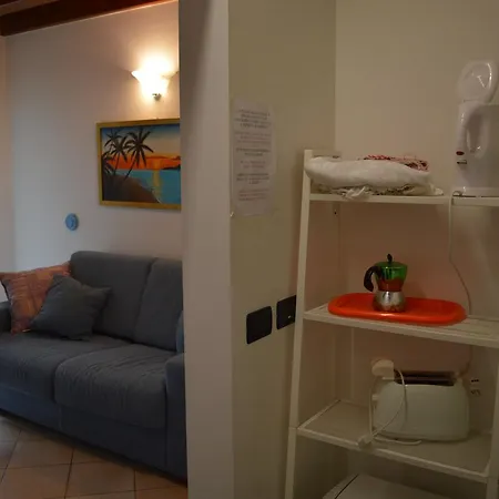 The Flowers 2 Apartment Desenzano del Garda