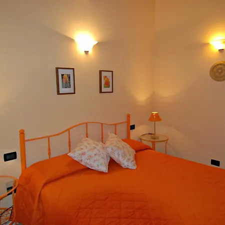 Apartment The Flowers 2 Desenzano del Garda
