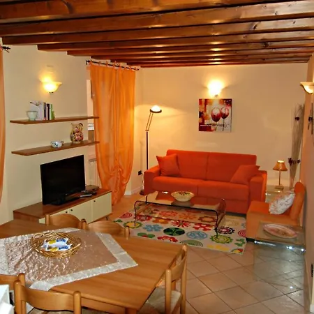 Apartment The Flowers 2 *